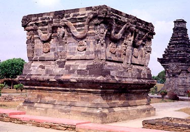 Panataran temple